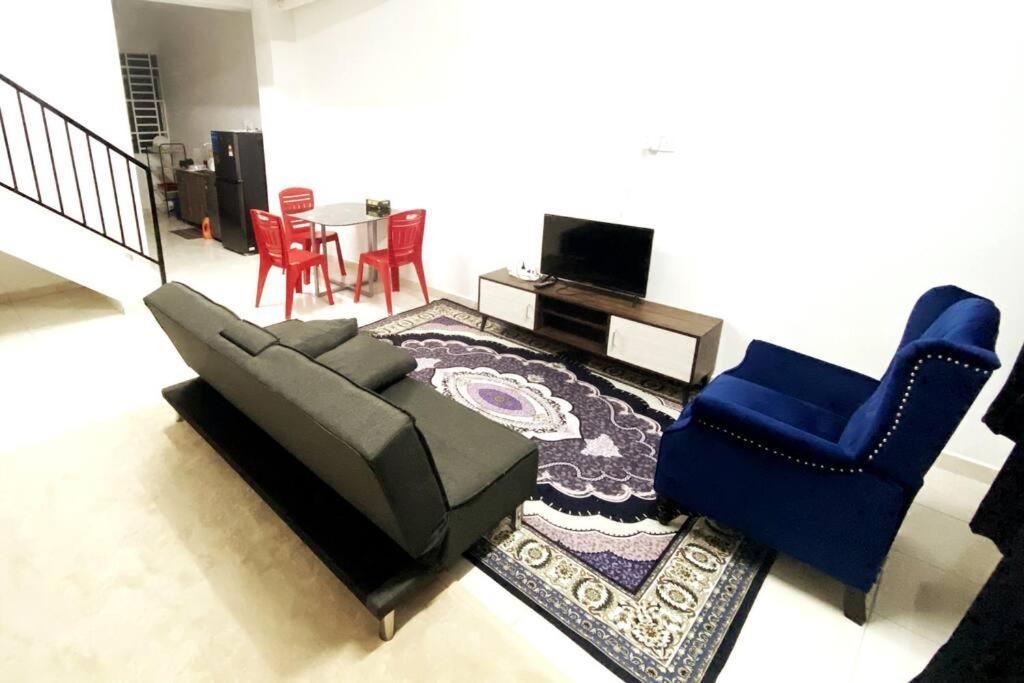 D'Cahaya Homestay บาตู ปาฮัท ภายนอก รูปภาพ