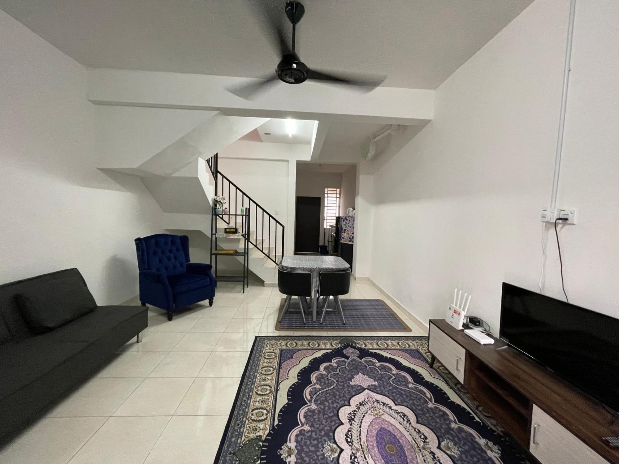 D'Cahaya Homestay บาตู ปาฮัท ภายนอก รูปภาพ