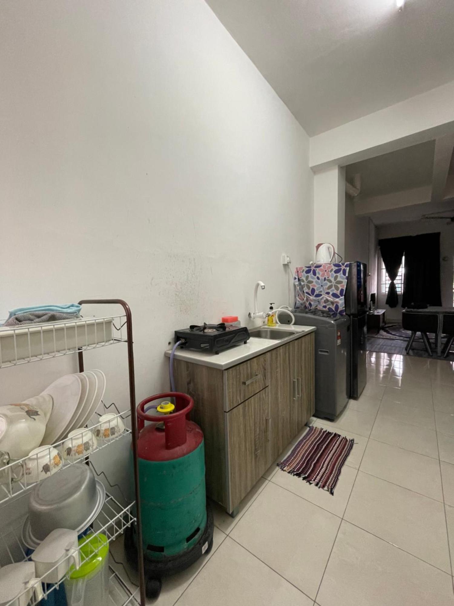 D'Cahaya Homestay บาตู ปาฮัท ภายนอก รูปภาพ